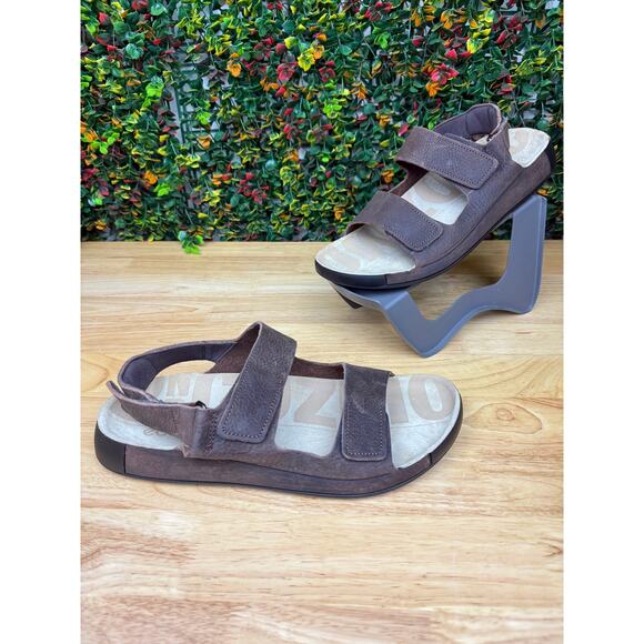 Ecco Cozmo‎ Nubuck Leather Sandals Shoes Hook and Loop Brown Mens 12-12.5 46 EUC - Picture 2 of 10